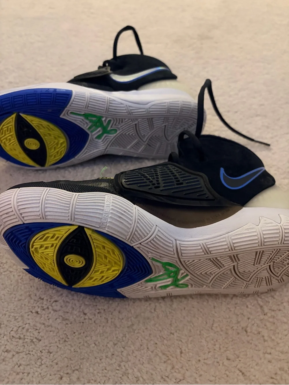 Kyrie 6s “Glow” (GS)